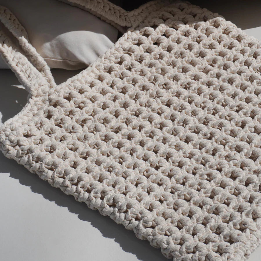 Binge Maxi Beach Tote